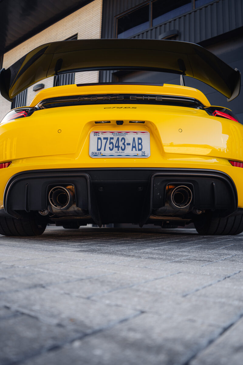 Porsche GT4 RS rear diffuser and titanium exhaust
